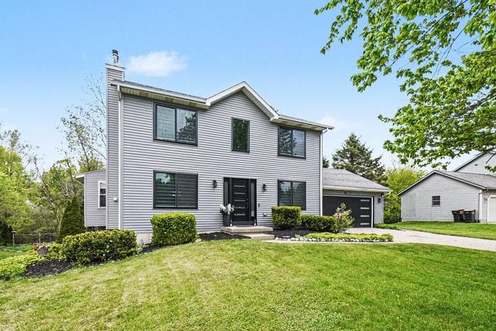 7560 Melinda Court SE, Byron Center, MI 49315