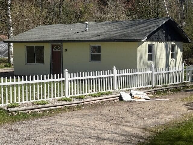 4811 S 33 1/2 Road, Cadillac, MI 49601