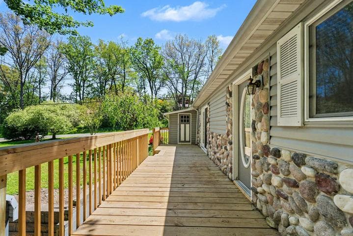 310 S Philip Road, Niles, MI 49120
