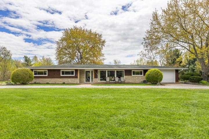 6039 Mick Road, Benzonia, MI 49616