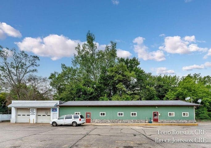 4765 WEST RIVER Drive NE, Comstock Park, MI 49321
