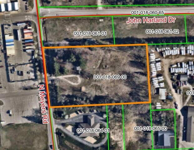 76 N Meyers Road, Ludington, MI 49431