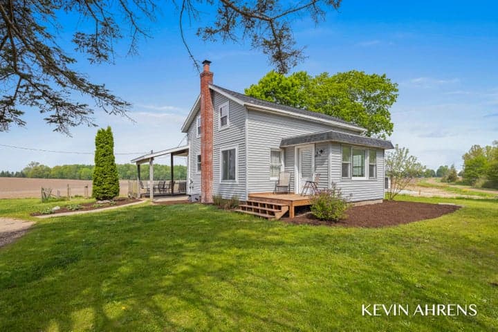 16927 Juniper Drive, Conklin, MI 49403