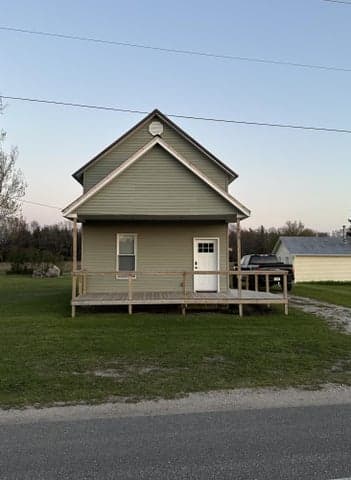 1673 E Parkdale Avenue, Manistee, MI 49660