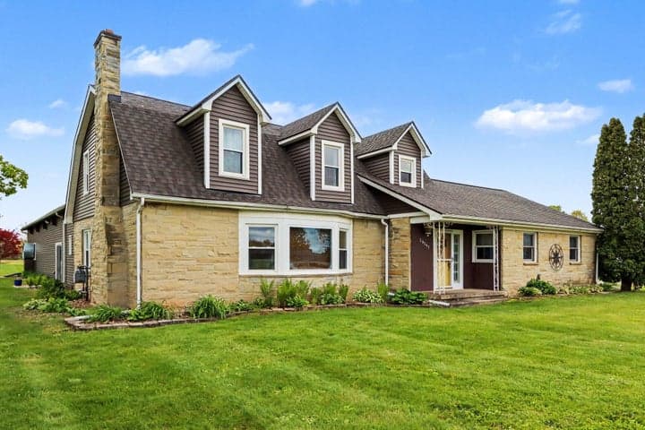 29561 E Red Arrow Highway, Paw Paw, MI 49079