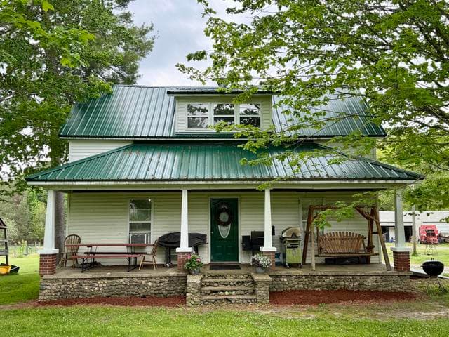 9435 E Garfield Road, Hesperia, MI 49421