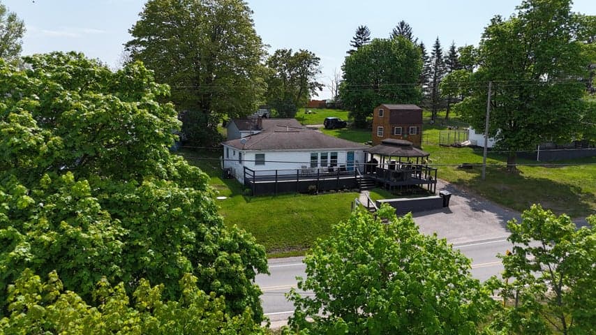 19276 4th Street, Chippewa Lake, MI 49320