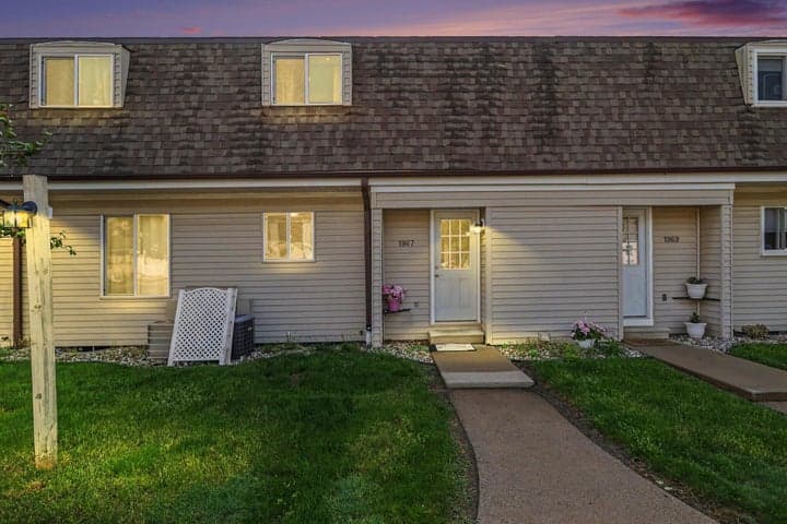 1967 Westbrook Drive, Jackson, MI 49201