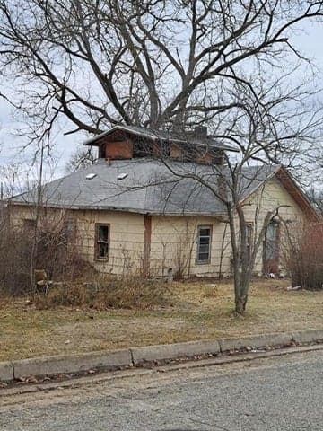 939 Sundberg Street, Cadillac, MI 49601
