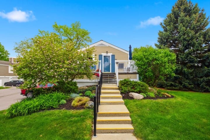 41728 Onaway Drive, Northville, MI 48167