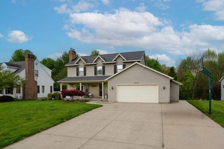 2331 Pheasant Avenue NW, Grand Rapids, MI 49534