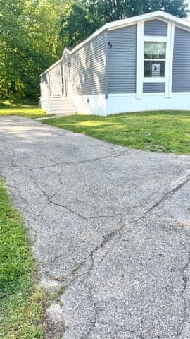 7604 Red Arrow Highway, Watervliet, MI 49098