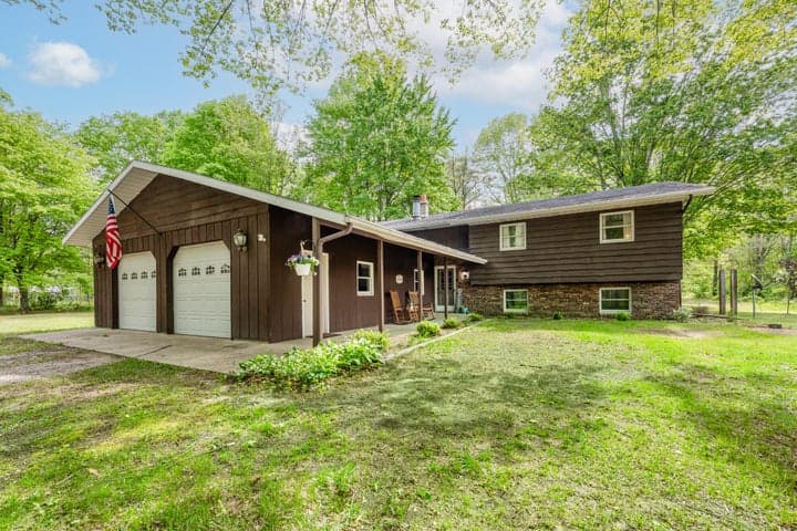 13953 Minnich Road, Sawyer, MI 49125