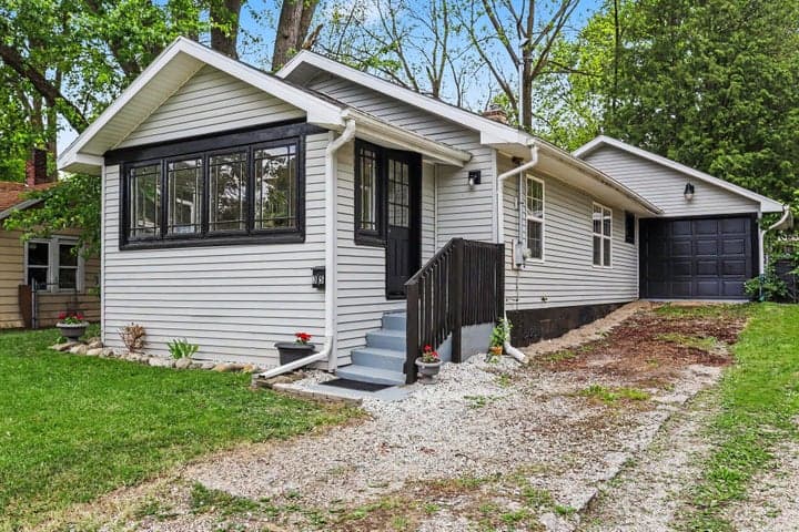 35 W Grand Circle Avenue, Battle Creek, MI 49037