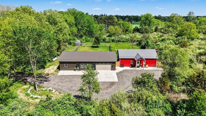 419 S Juniper Street NE, Edmore, MI 48829