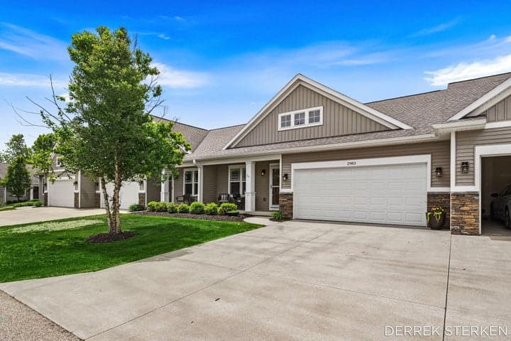 2983 Raspberry Lane, Holland, MI 49424