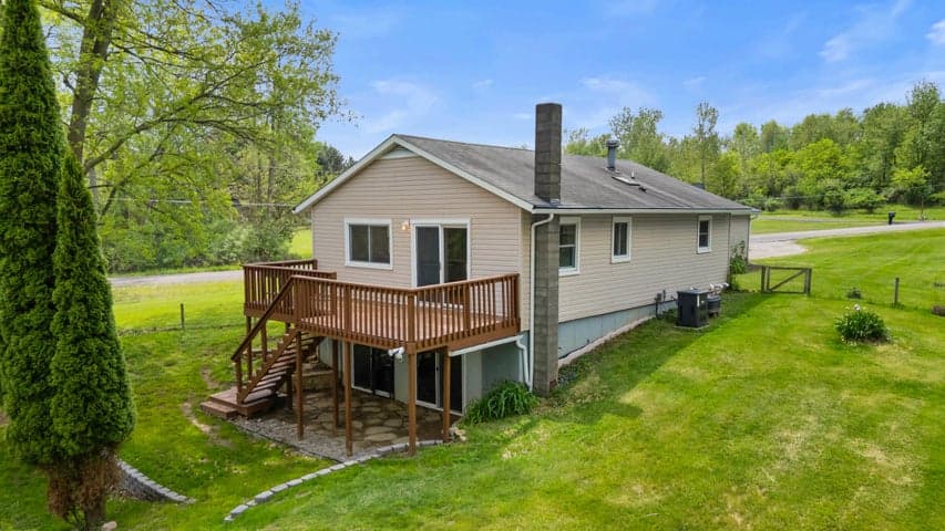 4330 Dawn Drive, Hillsdale, MI 49242