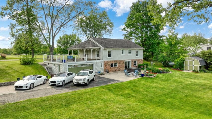 6541 Ackerson Lake Road, Jackson, MI 49201