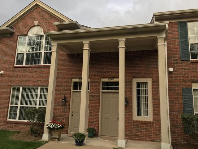 20209 Chesapeake Circle, Walled Lake, MI 48390