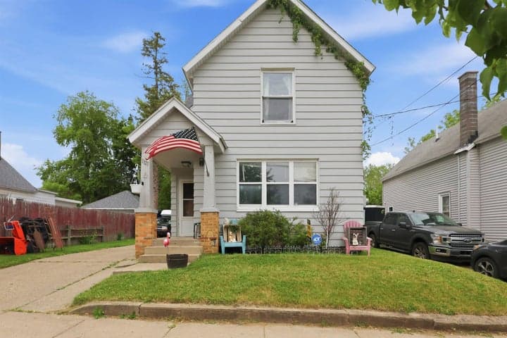 1121 Crosby Street NW, Grand Rapids, MI 49504