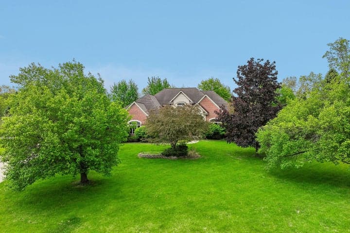 1819 Brookview Drive, Saline, MI 48176