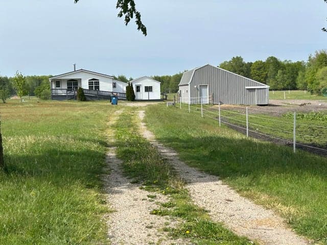 4249 W 80th Street, Fremont, MI 49412