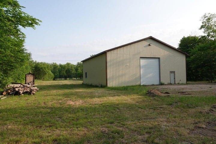 5061 N Prater Boulevard, Naubinway, MI 49762