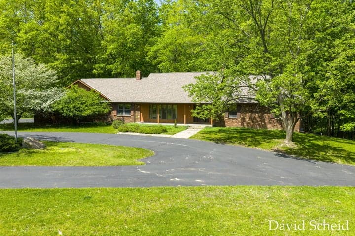10225 River Shore Drive, Caledonia, MI 49316