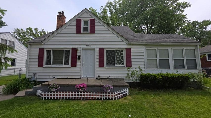 20690 California Street, Saint Clair Shores, MI 48080