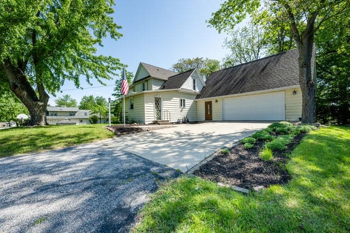 5785 Ridge Road, Stevensville, MI 49127
