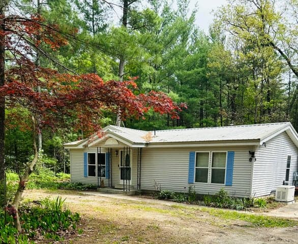 5842 Beech Street, Twin Lake, MI 49457