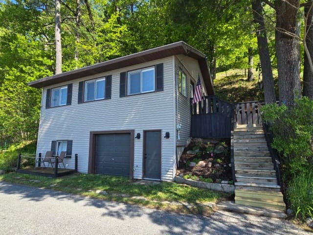 601 W Baldwin Lake Drive, Greenville, MI 48838
