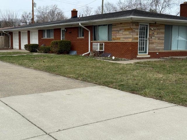 521 N Harris Road, Ypsilanti, MI 48198