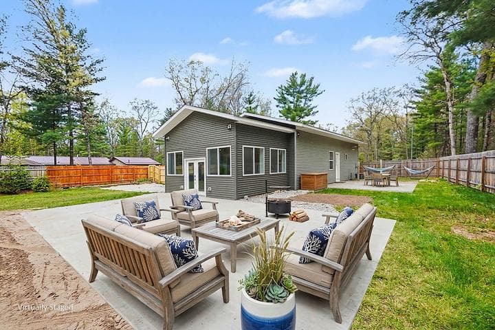 1581 Lone Pine Drive, Baldwin, MI 49304