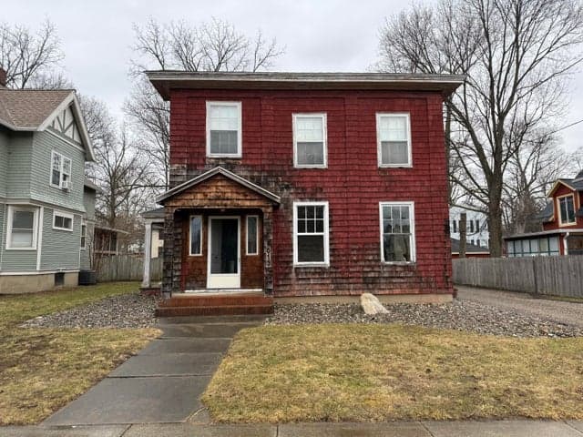 513 E Michigan Avenue, Marshall, MI 49068
