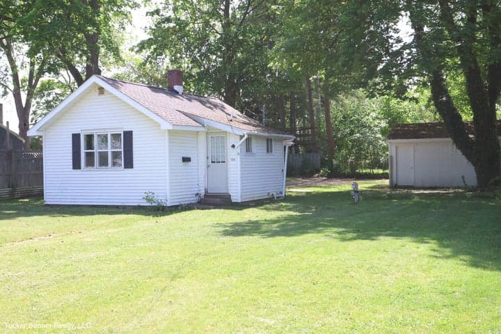 124 W Sheridan Street, Fremont, MI 49412