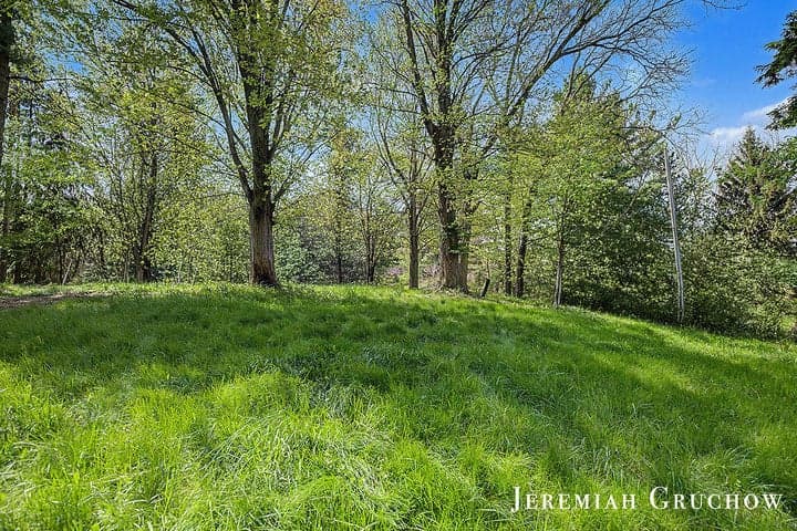 8725 Conservation Street NE, Ada, MI 49301