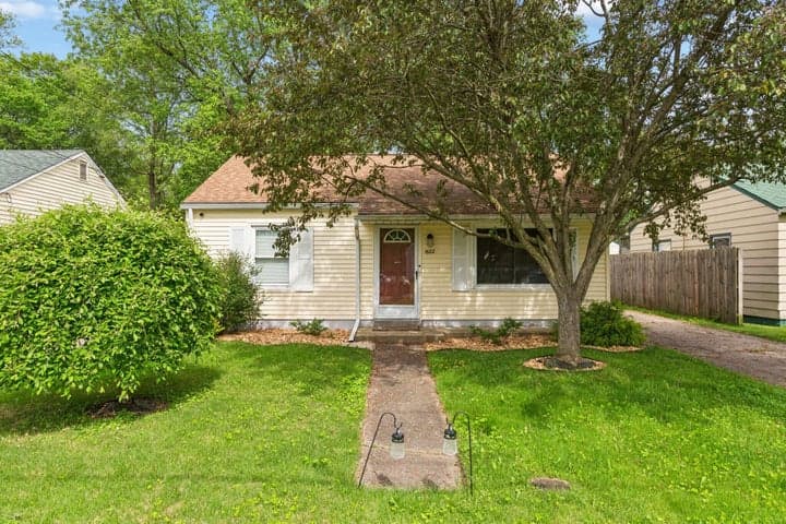 1602 Baker Drive, Kalamazoo, MI 49048