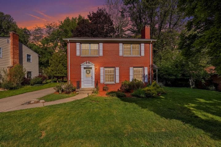 1905 Millbank Street SE, Grand Rapids, MI 49508
