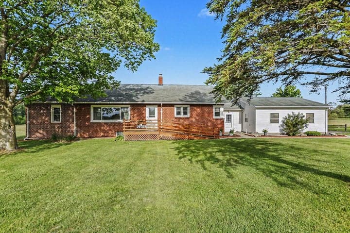 5494 Old Pipestone Road, Eau Claire, MI 49111
