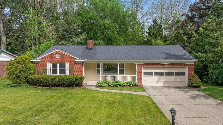 4742 Curwood Avenue SE, Grand Rapids, MI 49508