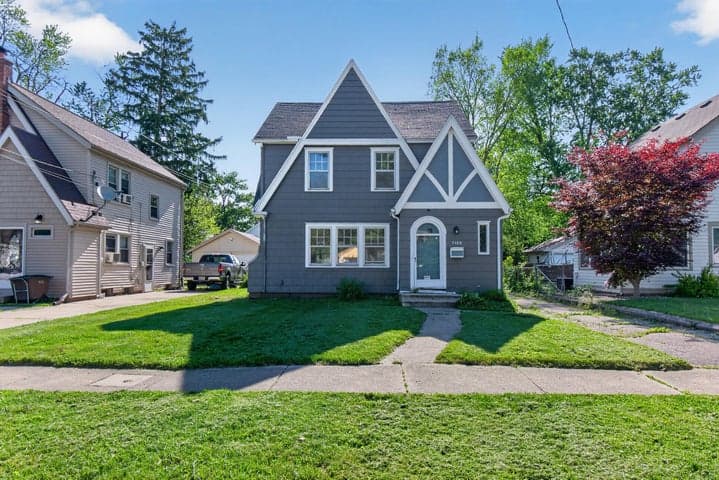 1109 S Webster Street, Jackson, MI 49203