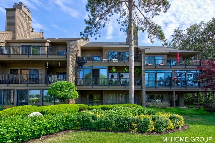 1745 Ottawa Beach 4, Holland, MI 49424