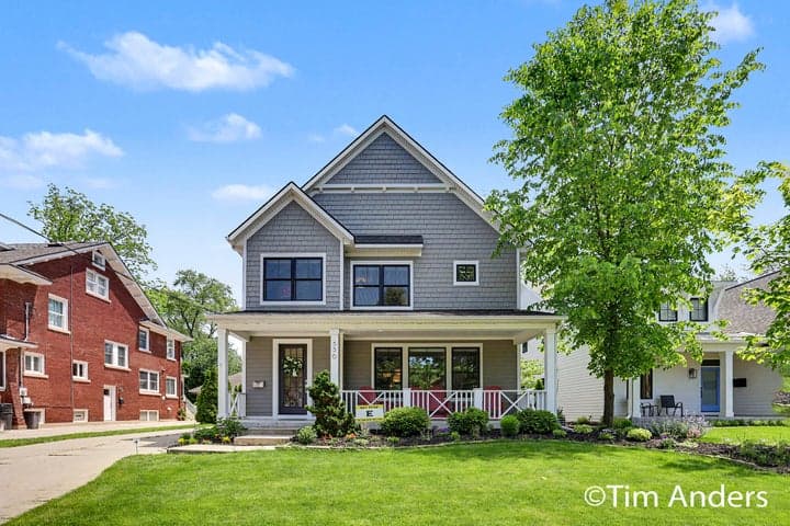 556 Greenwood Avenue SE, East Grand Rapids, MI 49506