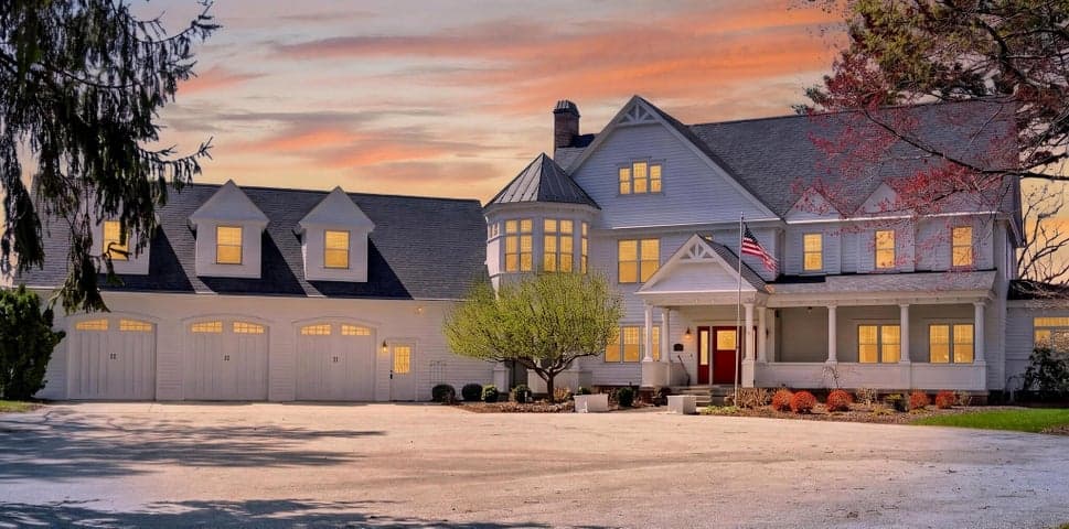 5592 S Shore Drive, Whitehall, MI 49461