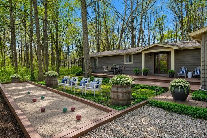 15578 Red Arrow Highway, Union Pier, MI 49129