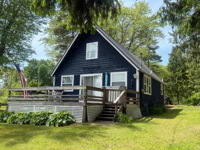 575 Newaygo Drive, White Cloud, MI 49349
