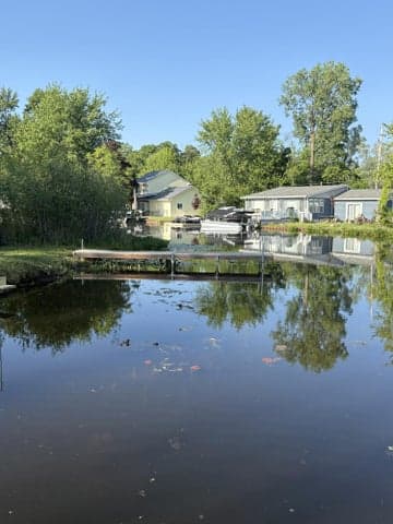 Willow Drive, Brooklyn, MI 49230