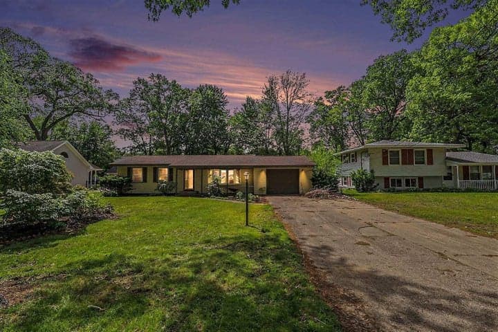 15131 Deremo Street, Grand Haven, MI 49417