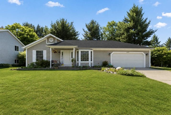 2657 Leffingwell Avenue NE, Grand Rapids, MI 49525